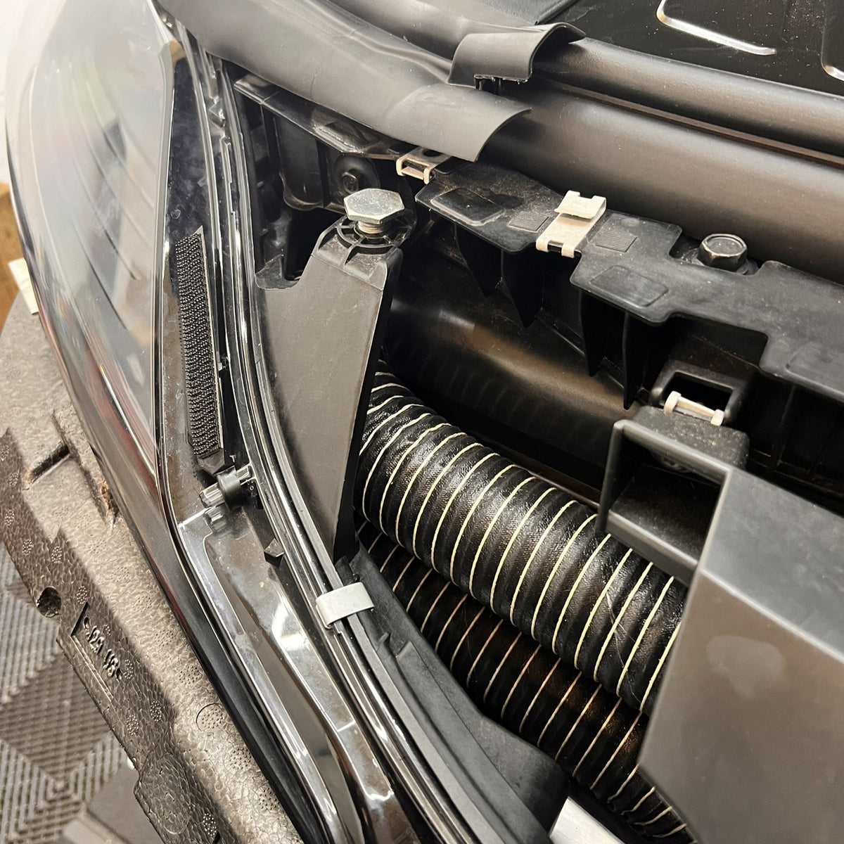 Ram-Air Ansaugung Toyota Supra MK-5
